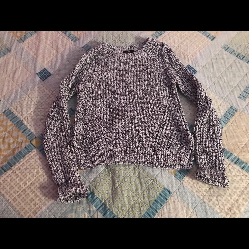 Perfect for fall Knit H&M sweater 💭